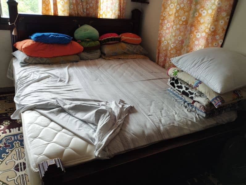 1 Double bed with 2 side tables:: Direct Owner 4