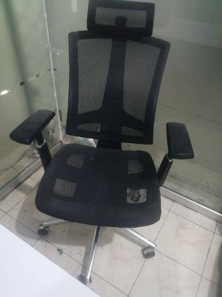 Great Quality Office Chairs and other furniture Available 0