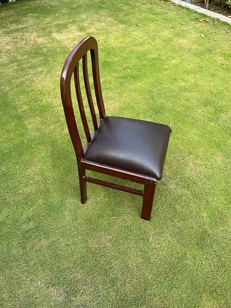 8 pieces Dining chairs 1