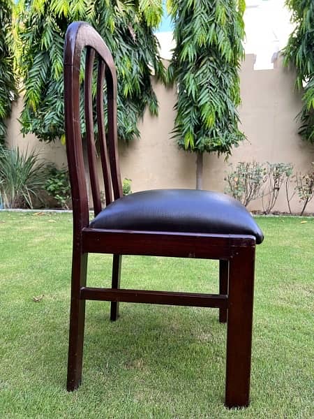 8 pieces Dining chairs 2