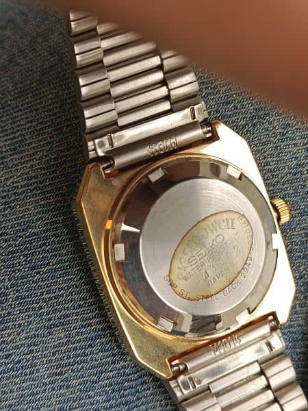 Branded Seiko watch for men 2
