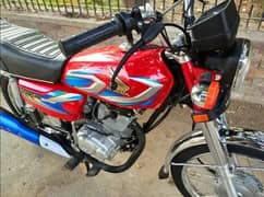 Honda 125 Model 2022 Only 4500 KM + Use 100% Totel Original  Pack Bike 0