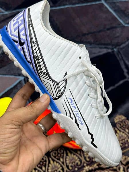 Nike Air Zoom Football Shoes
| Gripper 2