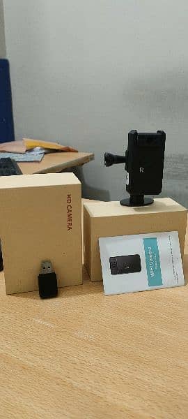 HD Wifi CAMERA with stand or card reader and all accessories available 2