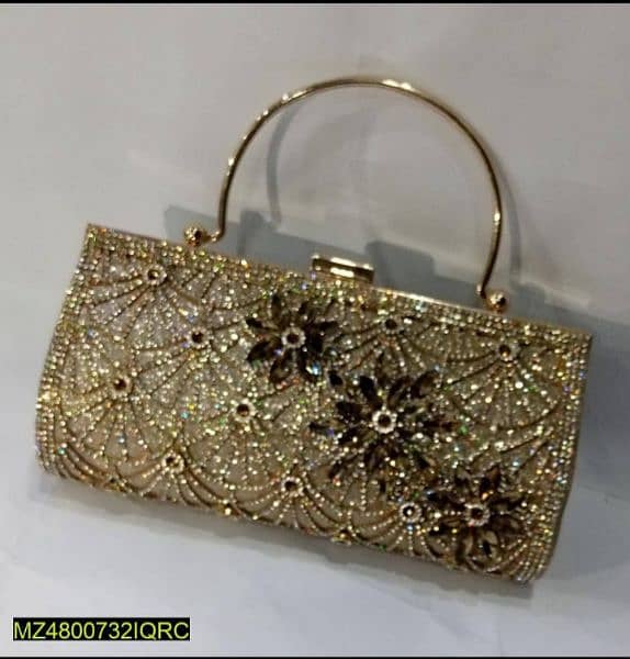 Fashionable  Clutches  &  Bags 8