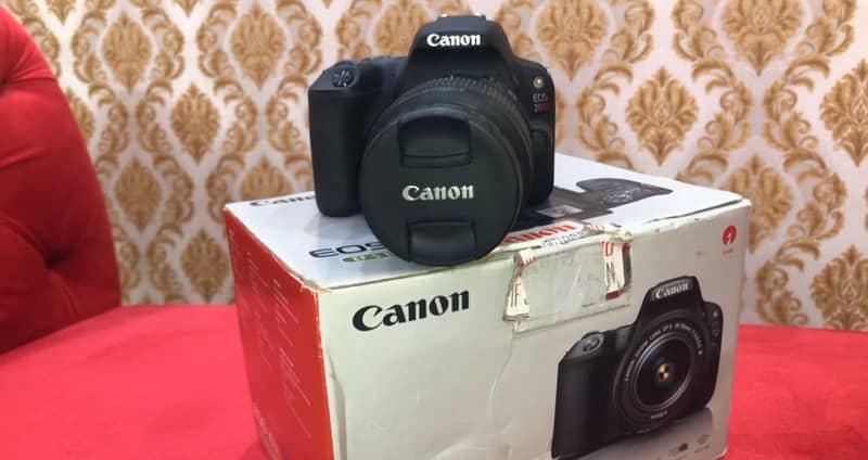 Canon 200D 1