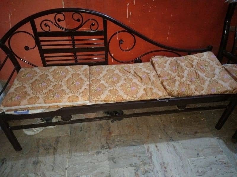 8 Seater Iron Sofa Set in Good Condition for Sell 5