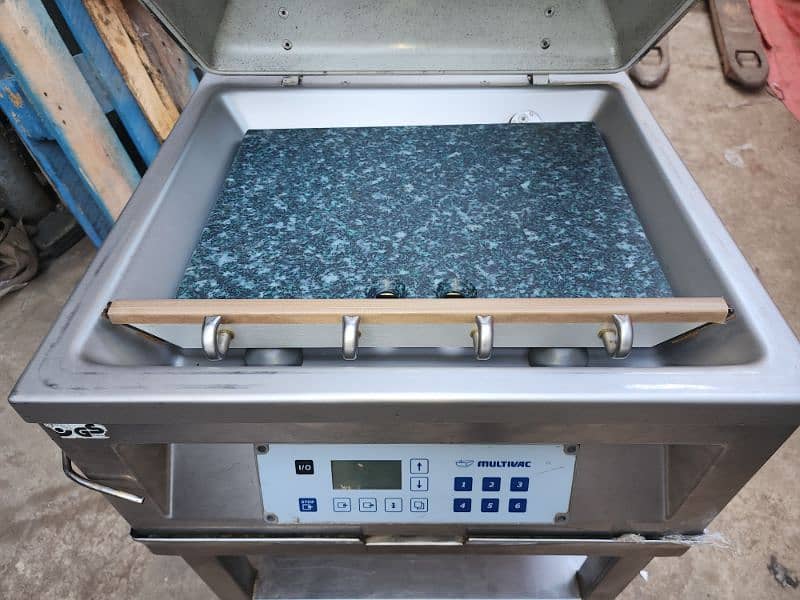 Vacuum packing machine 8