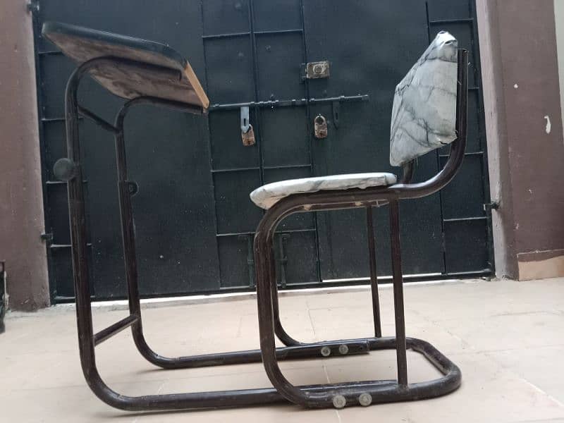 STEEL CHAIR (NEW CONDITION) 1