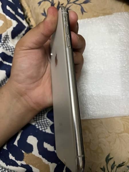 iphone xsmax 256gb(Converted to 15promax). 3