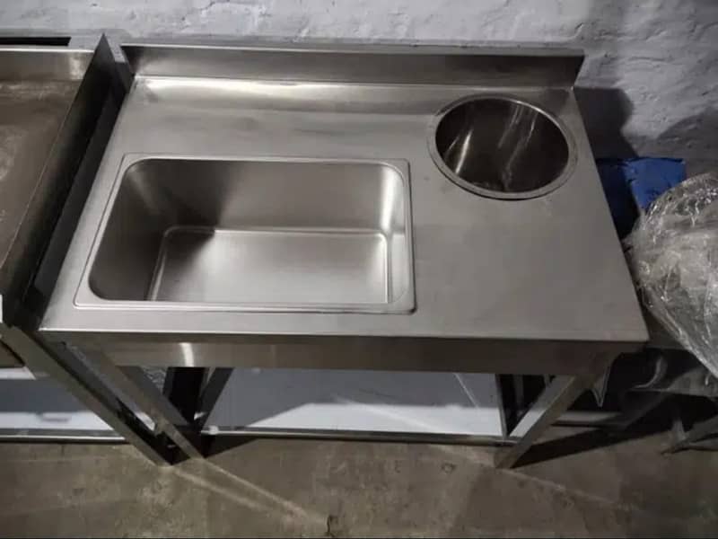 Breading table, kitchen Equipments, Working table, hot plate, fryer 0