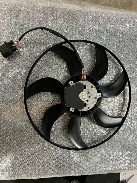 AUDI A3 RADIATOR FAN 1