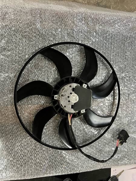 AUDI A3 RADIATOR FAN 4