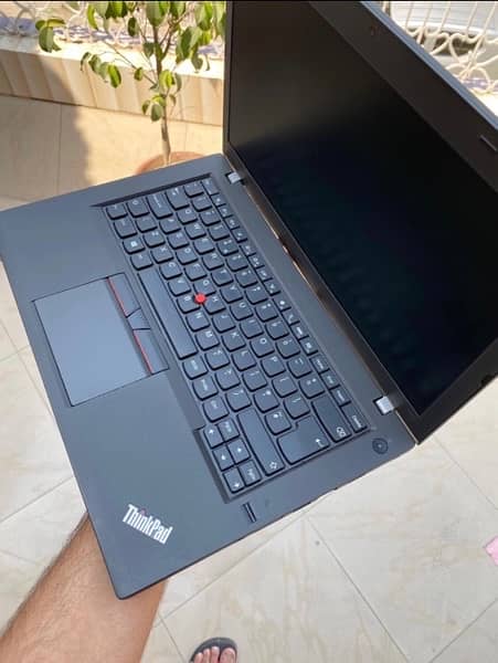 Lenovo T460 core i5 6th generation 8 256 ssd 3