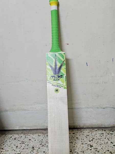 Mids Blaze English Willow Bat for Urgent Sale 2