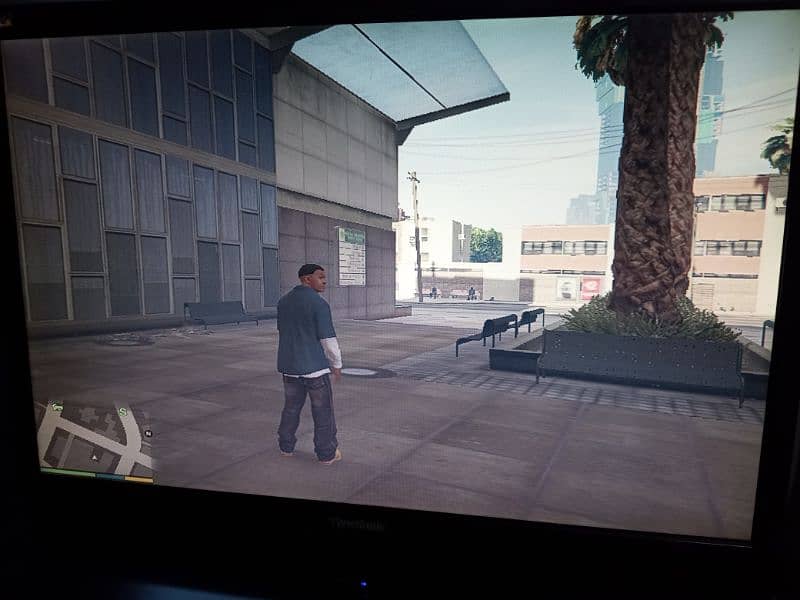 GTA5 play complete CPU 4GB 160GB. checking warranty. 03122810637 4