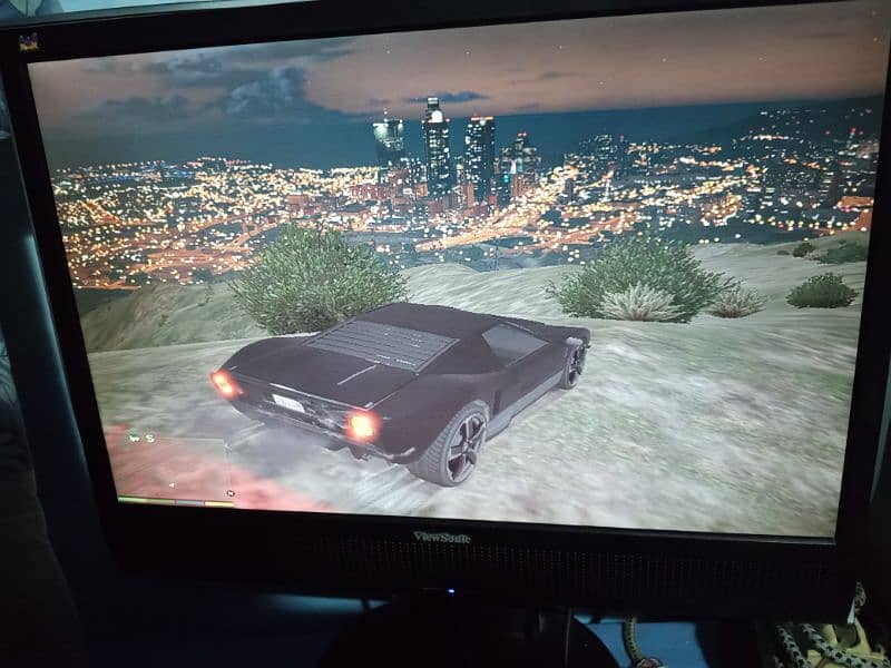 GTA5 play complete CPU 4GB 160GB. checking warranty. 03122810637 6