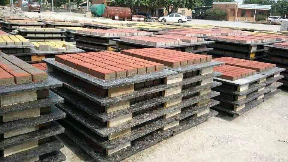 fly ash bricks/ tuff tiles / pravers / concrete blocks in all pakistan 17