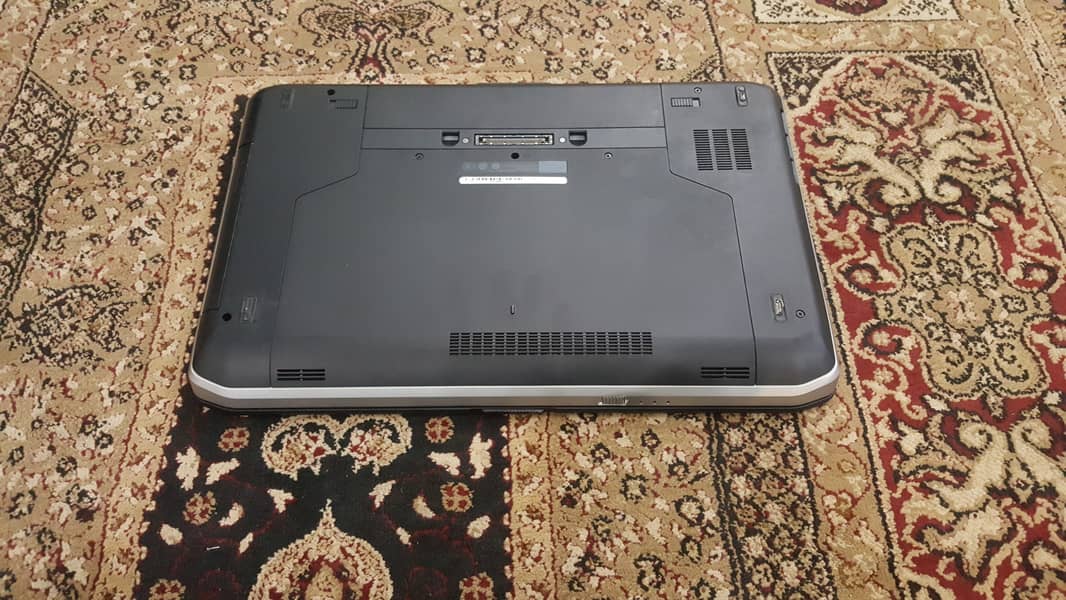 Lenovo laptop T460 touch/ Dell laptop E5530 17