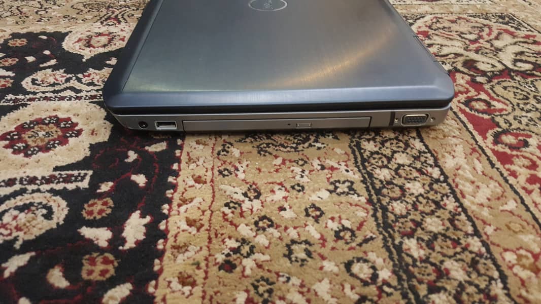 Lenovo laptop T460 touch/ Dell laptop E5530 19