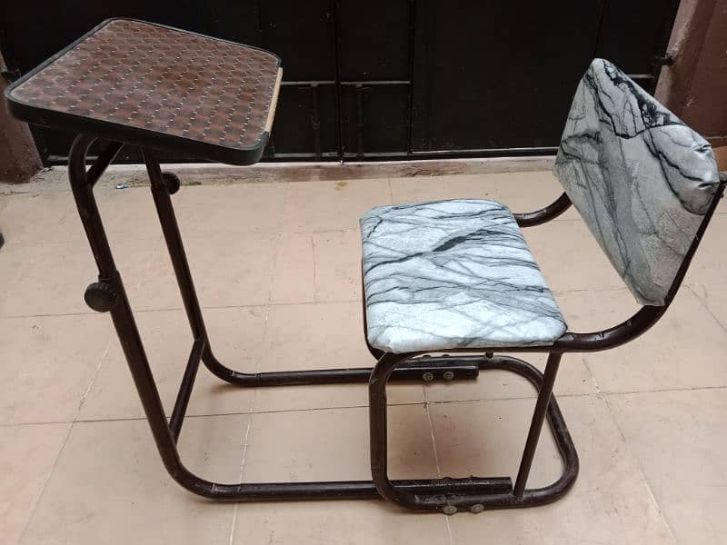 STEEL NAMAZ & STUDY CHAIR FOR SALE (NEW CONDITION) 4