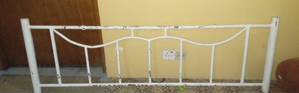 Iron bed king size 3