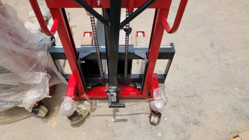 2 Ton Manual Stacker Lifters Available For Sale Delivery All Pakistan 9