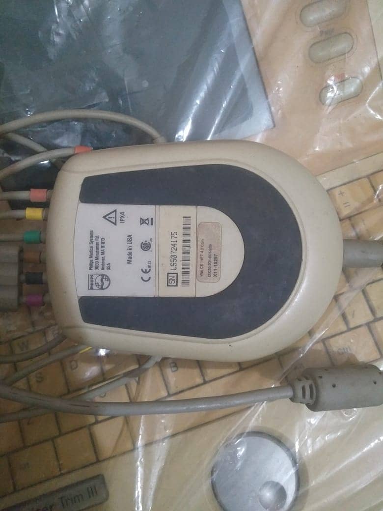 Used ECG machine by Philips 3