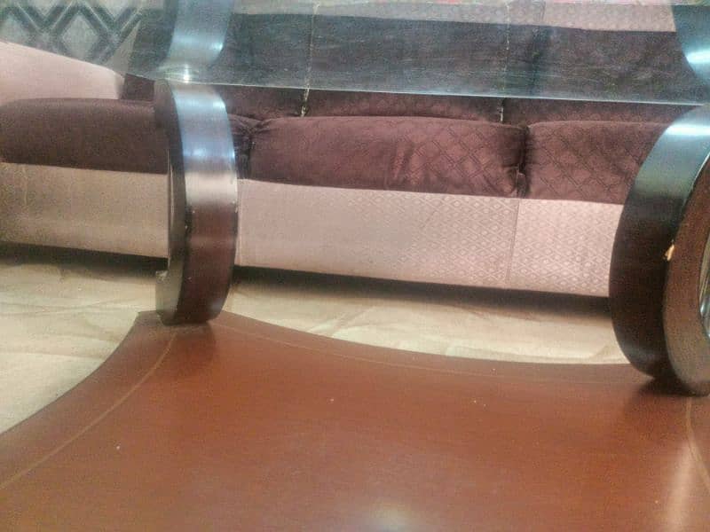 5 seater sofa set new condition . imported velwat cloth poahesh 6