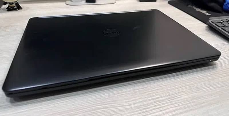 Dell e5470 i5 6th generation with 128gb m. 2 8gb ram 2 hours+ battery 2
