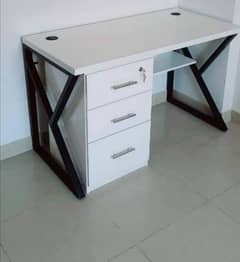 Work Desk/Workstations/Work from Home/Office Table/Laptop Table