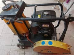 Concrete & Road Cutter with powerful Japnese Engine & extra blades