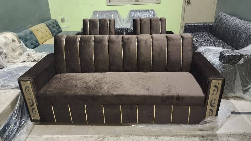 sofa set available in reasonable price. 3