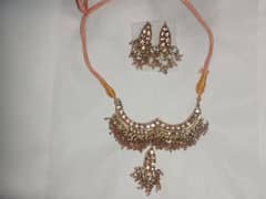 Pink Jewelry Set in 10/10 condition only 1 time used 2 hours