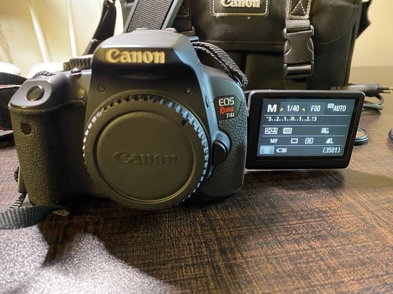 Canon Rebel T4i | 18-55mm | 50mm | Touch Screen 9