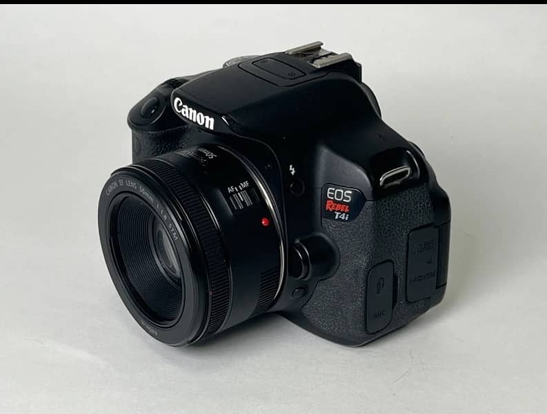 Canon Rebel T4i | 18-55mm | 50mm | Touch Screen 3