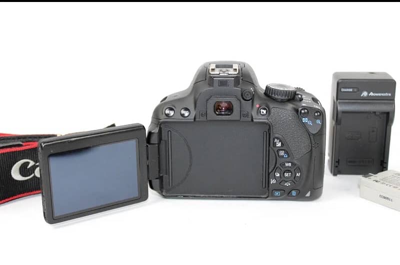 Canon Rebel T4i | 18-55mm | 50mm | Touch Screen 16
