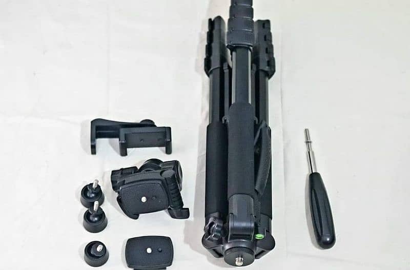 VICTIV NT-70 Tripod, 74” Camera/Mobile Tripod 1