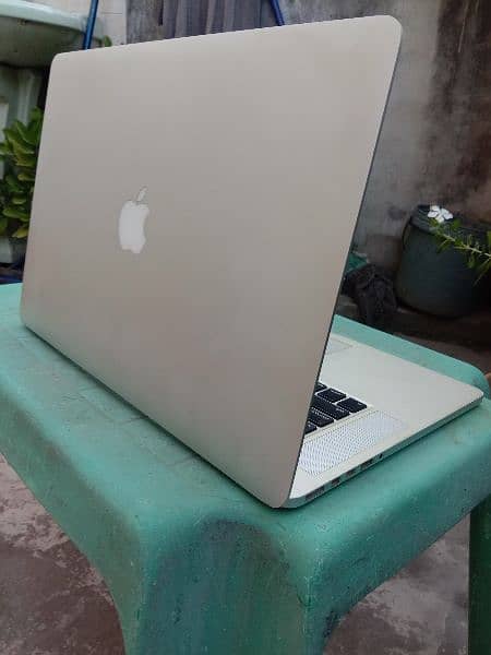 MacBook 2014 15" i7 16gb Ram | Retina 3