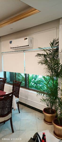 Roller Blinds | Sunlight Blockage | Smart Curtain 16