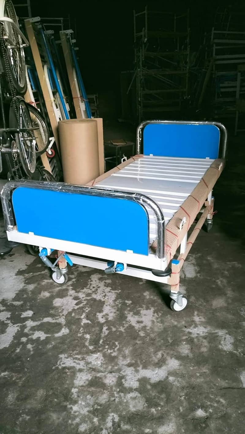 Manufacturer of Hospital Bed Patient Bed Surgical Bed Examinations Bed 1