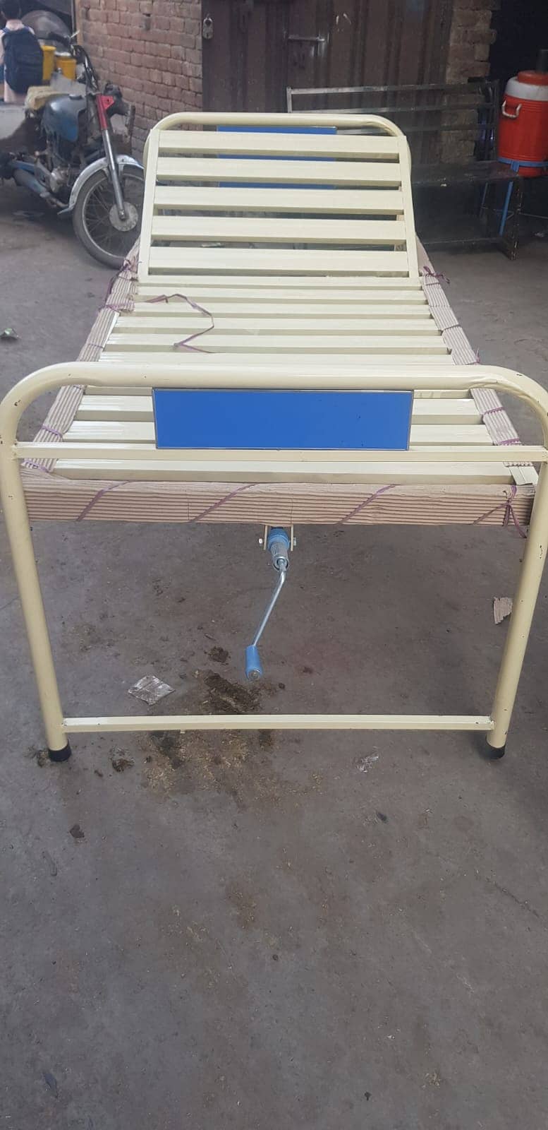 Manufacturer of Hospital Bed Patient Bed Surgical Bed Examinations Bed 3