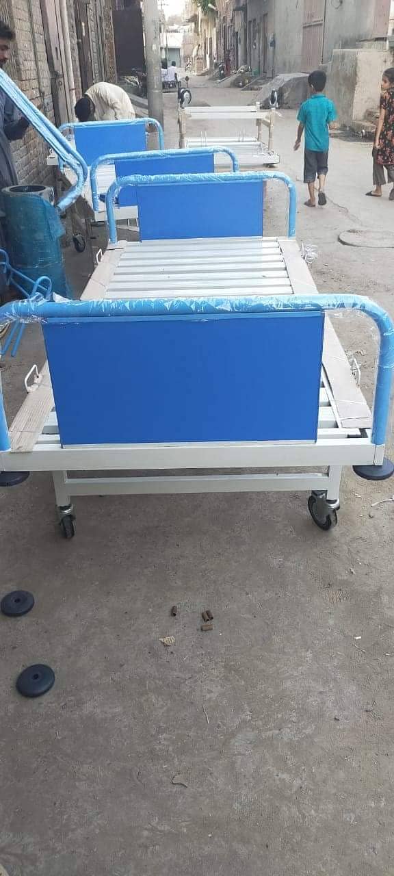 Manufacturer of Hospital Bed Patient Bed Surgical Bed Examinations Bed 13