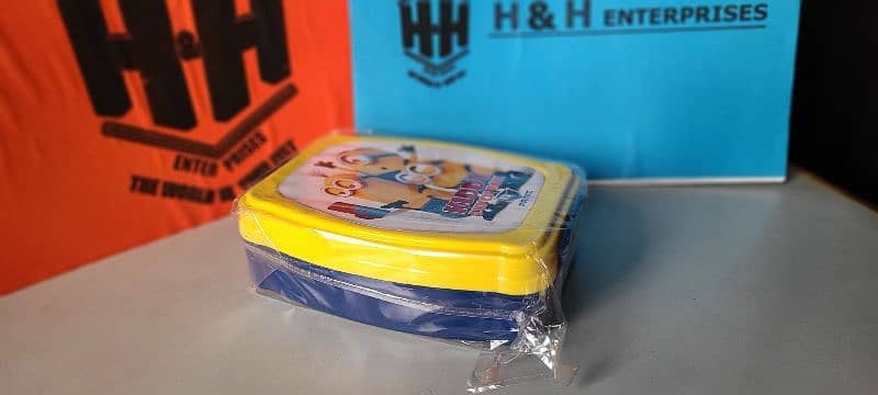 Kids lunch Box & Plastic Jar 2