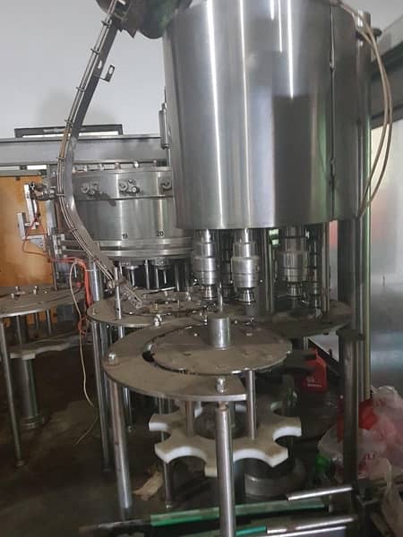 24 head automatic 8000 bottle per hour carbonated beverage plant 3