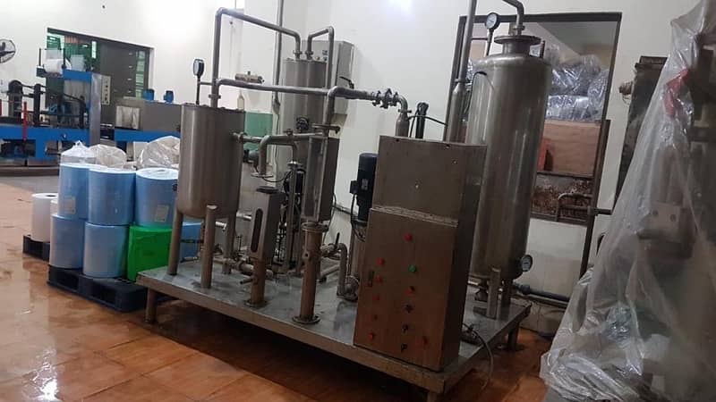 24 head automatic 8000 bottle per hour carbonated beverage plant 12