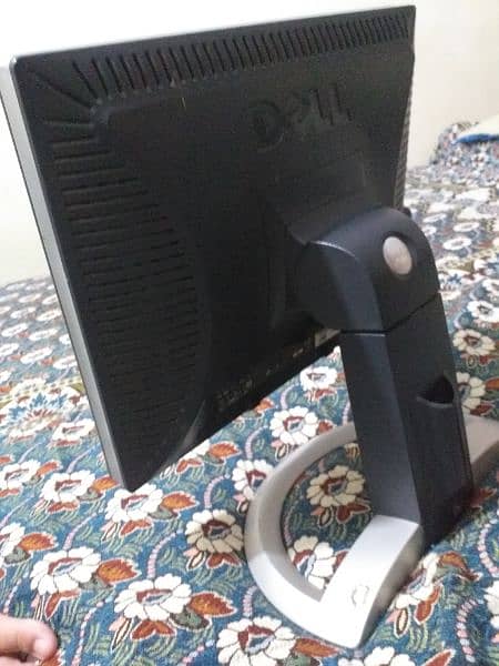 Dell 17 inches LCD 3