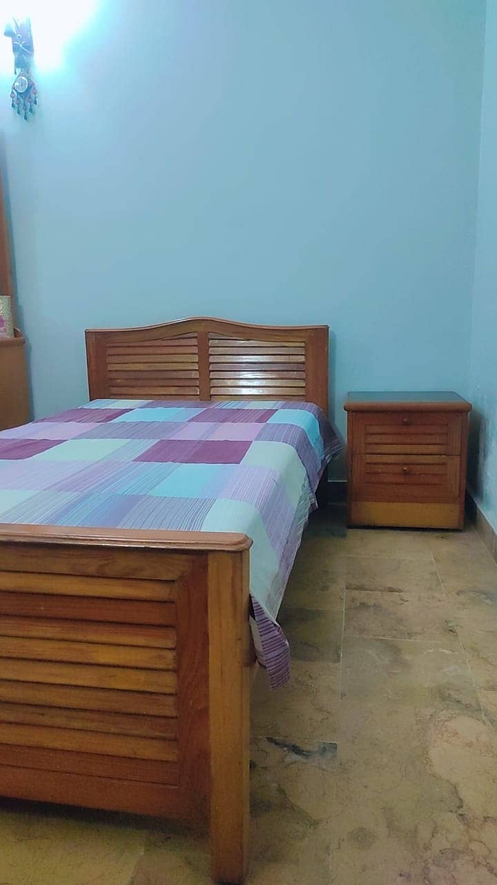 Single Wooden Bed with Mattress & a Matching Side Table 1