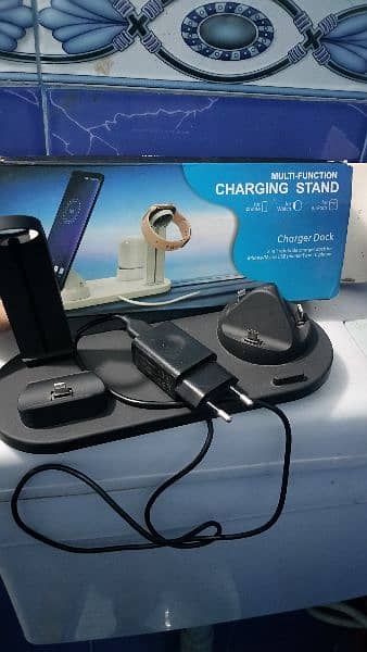 multifunctional 4 in one charging stand,also wireless charging support 13