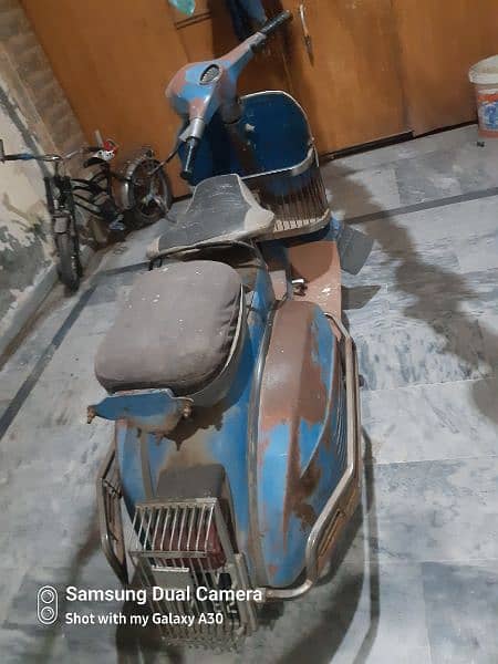 vespa in original condition 0